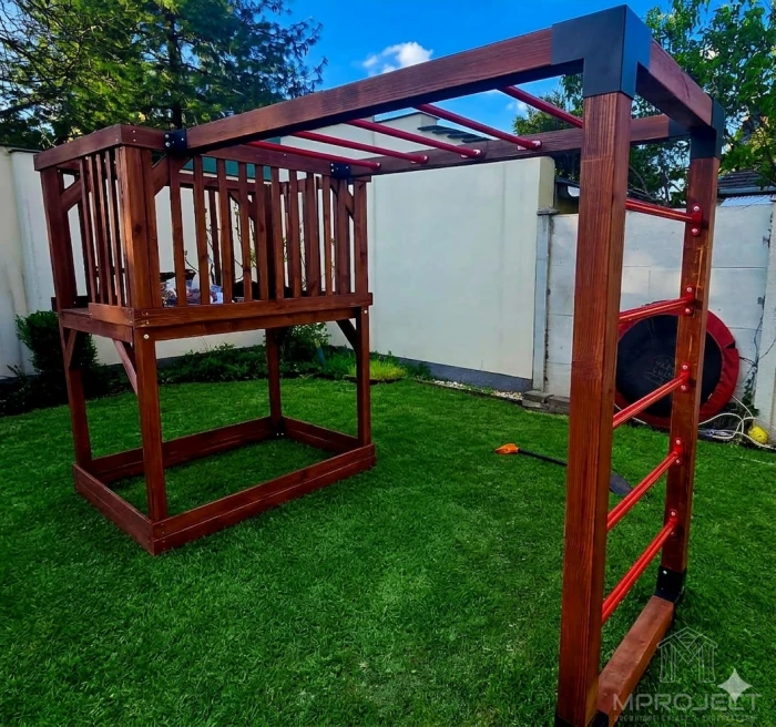 modern fa játszótér