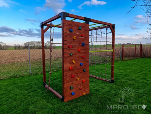 Szenzoros fa játszótér