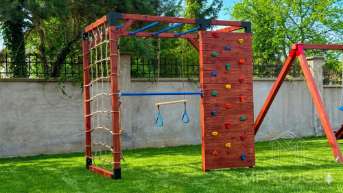 Szenzoros fa játszótér