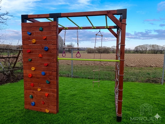 Szenzoros fa játszótér